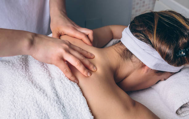 What are the effects of Lymphatic Drainage Massages?